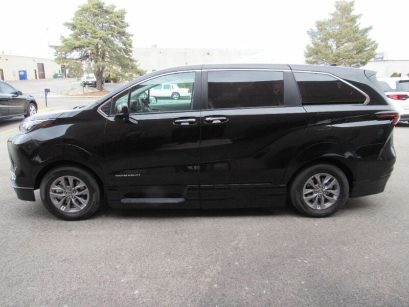 2024 Toyota Sienna