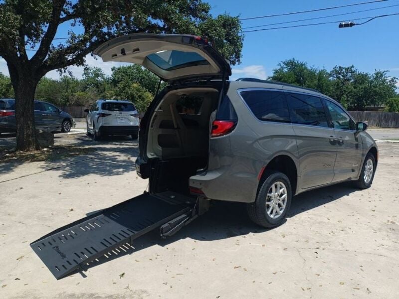 2022 Chrysler Pacifica