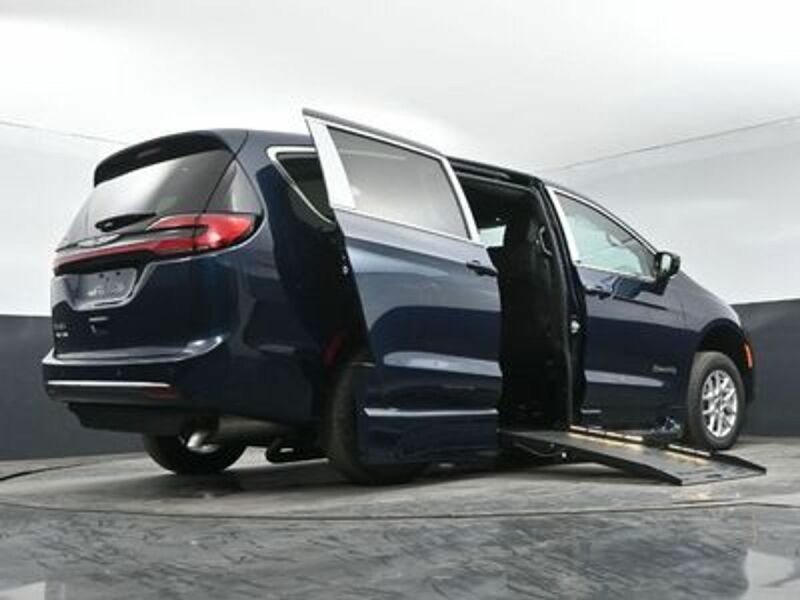 2025 Chrysler Pacifica