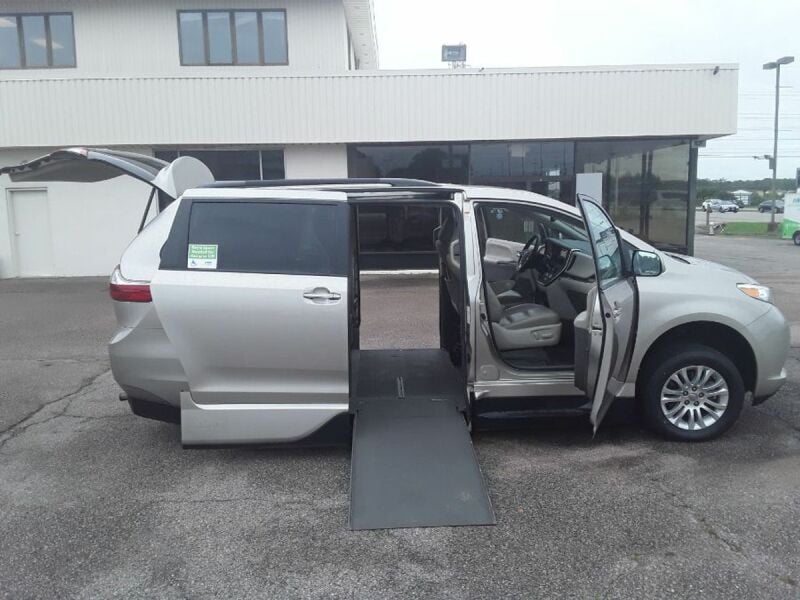 2017 Toyota Sienna