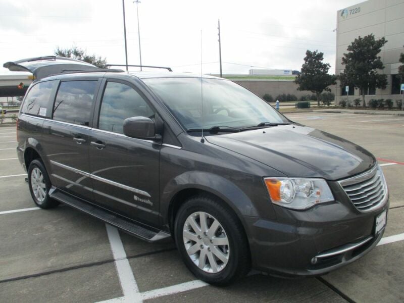 2016 Chrysler Town and Country