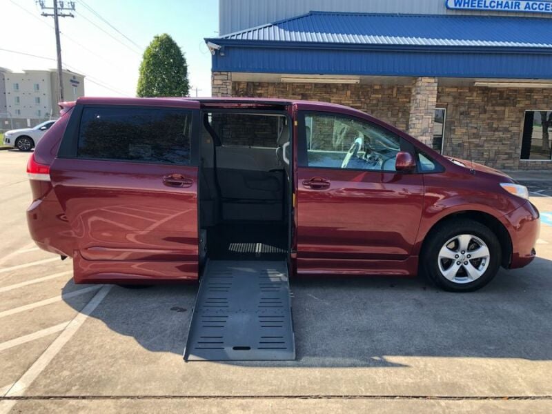 2011 Toyota Sienna