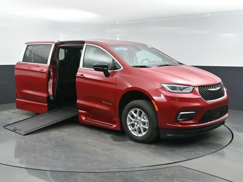 2025 Chrysler Pacifica