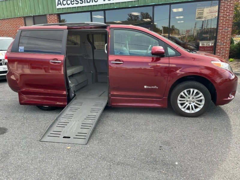 2011 Toyota Sienna