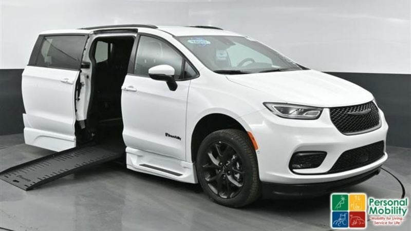 2023 Chrysler Pacifica