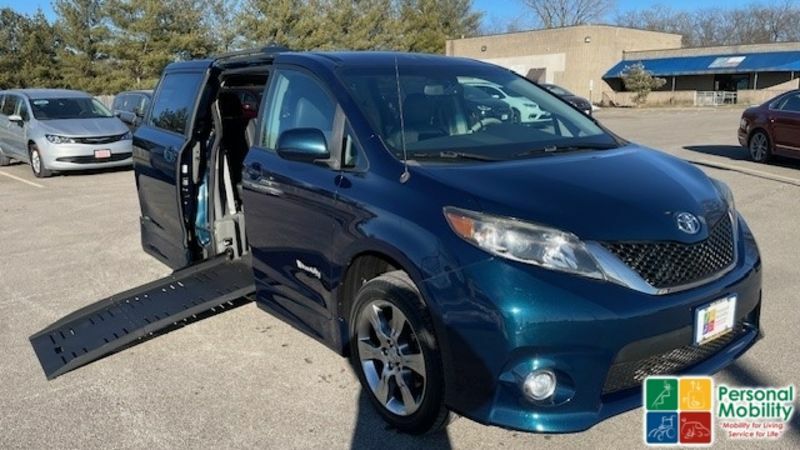 2012 Toyota Sienna